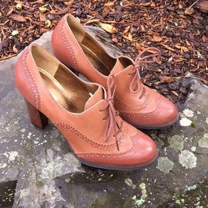 New Marc Fisher Oxfords sz 7.5